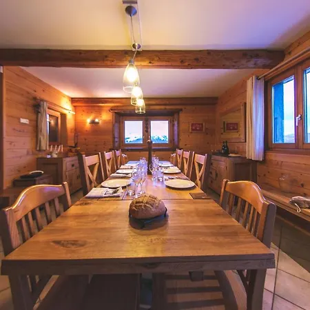 Holiday home Chalet Samasta 5-bedroom Jacuzzi And Open Fire