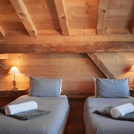 Chalet Samasta 5-bedroom Jacuzzi And Open Fire Holiday home Les Gets