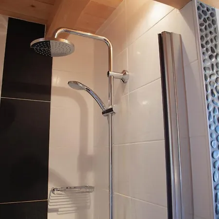 Chalet Samasta 5-bedroom Jacuzzi And Open Fire Les Gets