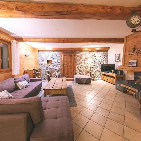 Hébergement de vacances Chalet Samasta 5-bedroom Jacuzzi And Open Fire *
